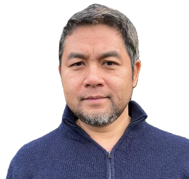 Dr. Jonatan Lassa